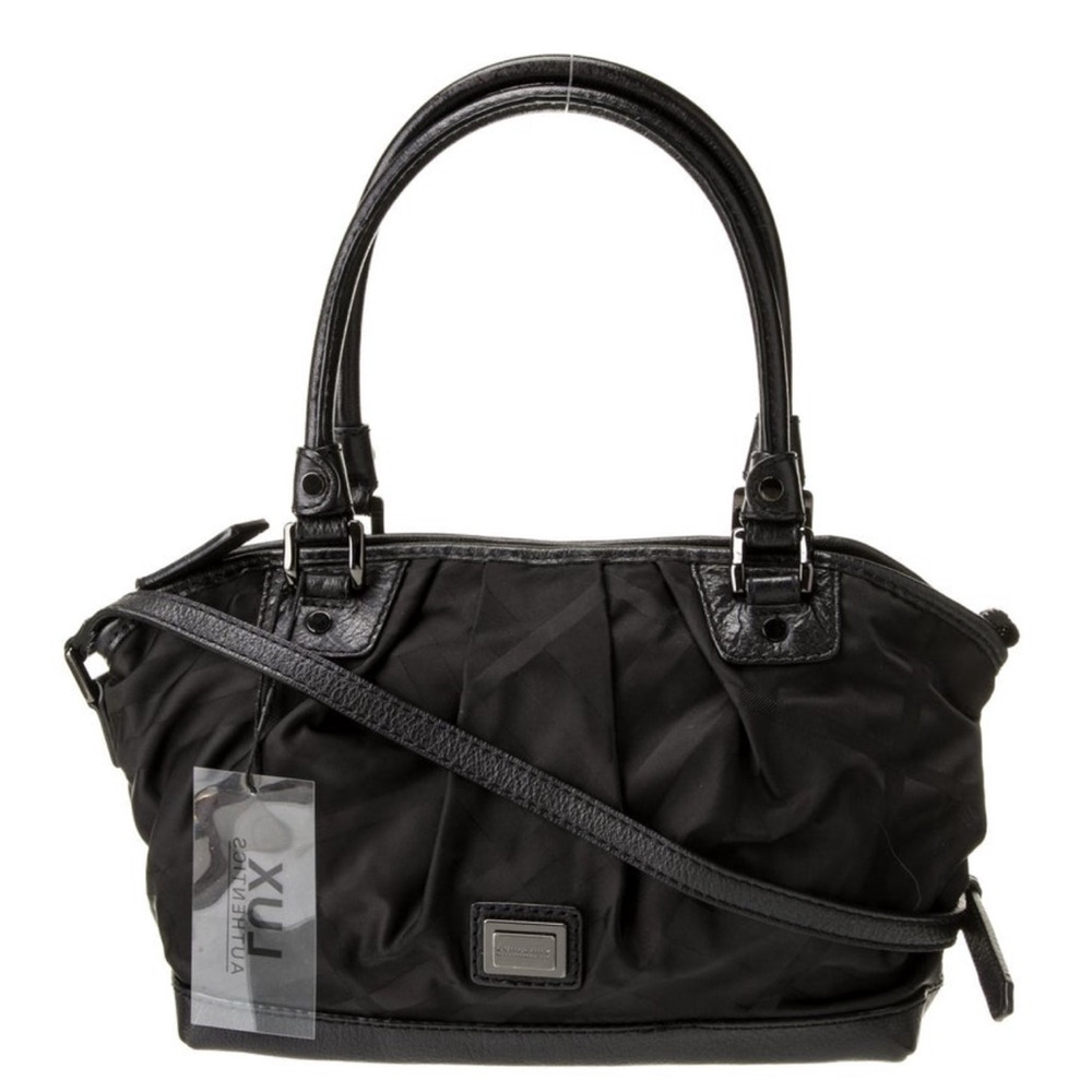 Burberry Prorsum 
Nylon Top Handle Bag Black🎄